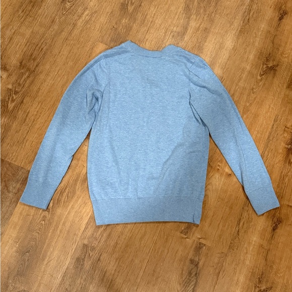 Vineyard  Vines Light Blue V-Neck Sweater - Picture 2 of 4